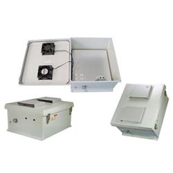 18x16x8 Inch 120 VAC Weatherproof Enclosure w/User Adjustable Fan/Heat Controller的图片