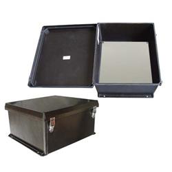 18×16×8英寸（45.7×40.6×20.3厘米）UL®认证NEMA-4X级防风雨接线盒，黑，带空白非金属安装板的图片