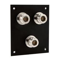 Universal Sub-Panel, Three N Type Feed-Thru Bulkhead Coupler的图片